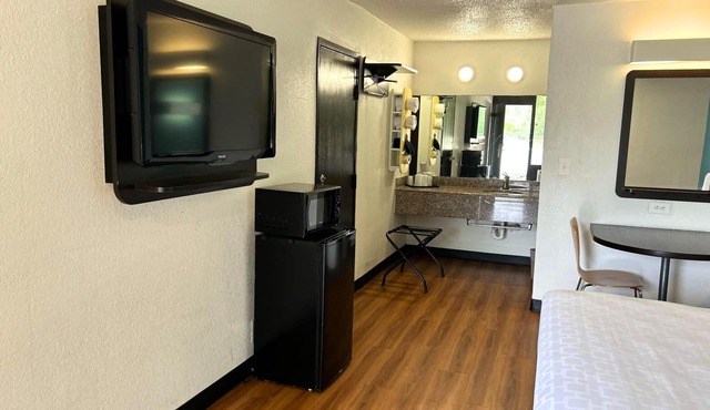 Blueway Inn Beeville Extended Stay in Beeville