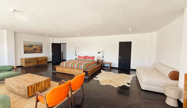 BRITE BUILDING - Spacious Upstairs Condo in heart of Marfa in Marfa
