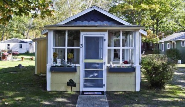 Cabin #3 - Chantilly by RedAwning