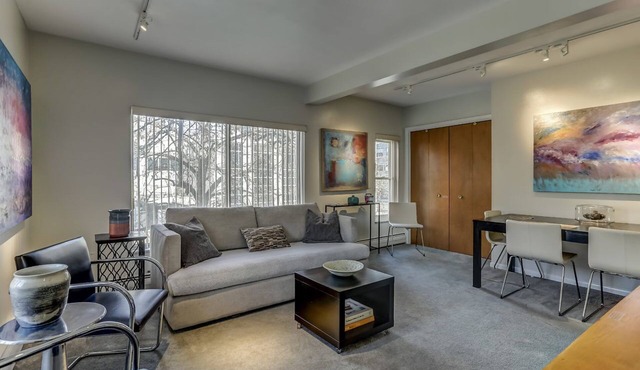 CD2 Central artist's loft