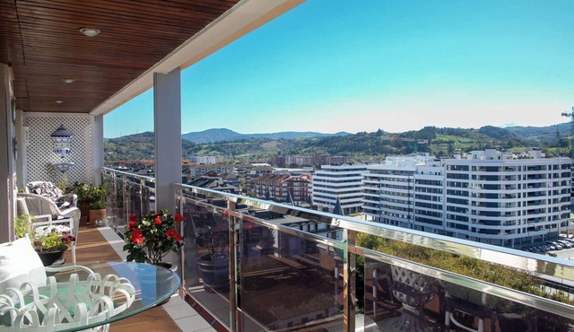 Centrally located house in Zarautz in Zarautz
