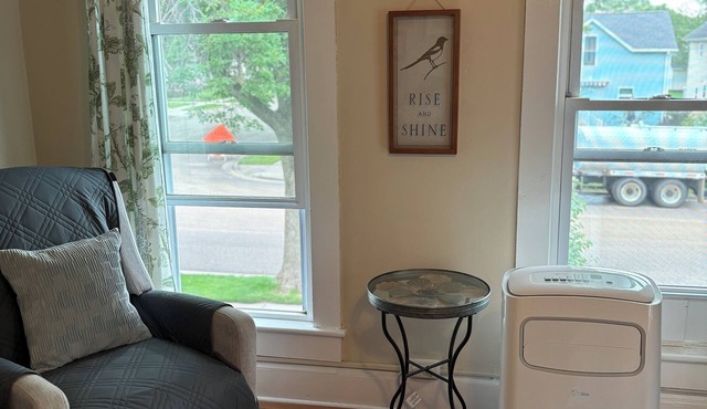 Charming 2-bedroom apartment in Bloomer,WI. On Lake Como. in Bloomer