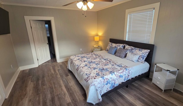 Charming 2-bedroom Home Away from Home in Morgan City