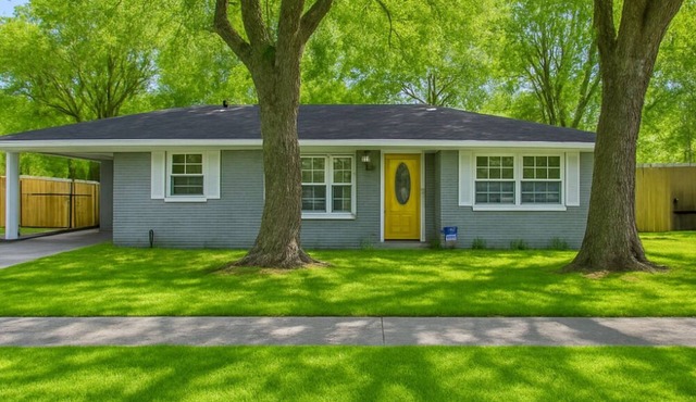 Charming 3-bedroom house with AC and WiFi in amazing Baton Rouge