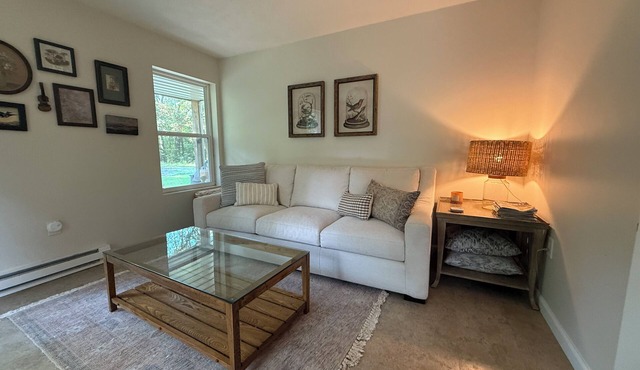 Charming Cottage in Marion - Perfect for a cozy getaway