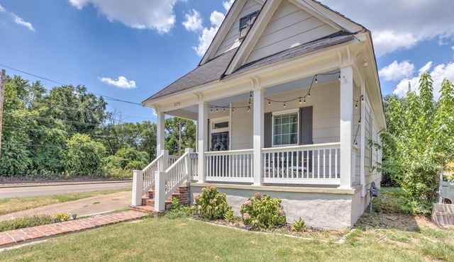 Charming House in "Historically Hip" Cooper-Young