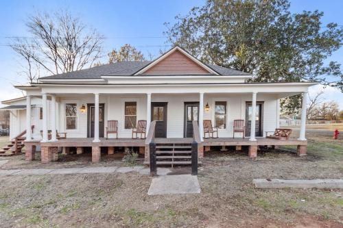 Charming Ivy Street House with porch swing
