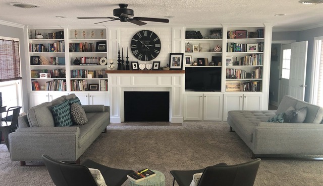 Charming Spacious 4-bedroom house with AC and WiFi in Bryan near Kyle Field in Bryan