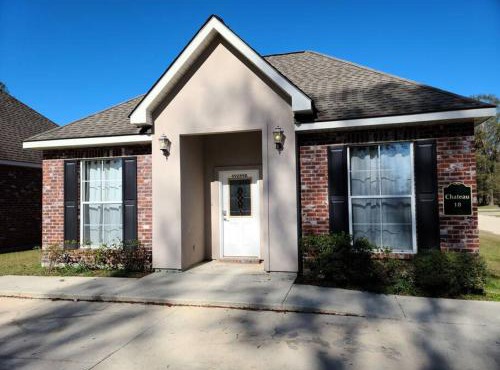 Chateau 18 in Hammond
