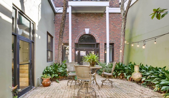 Chic Baton Rouge Apt ~ 3 Miles to LSU Campus!