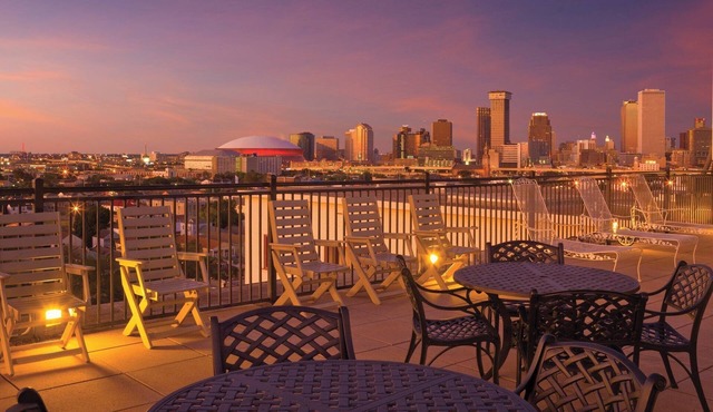 Club Wyndham Avenue Plaza - Charming studio unit in Garden District in New Orleans