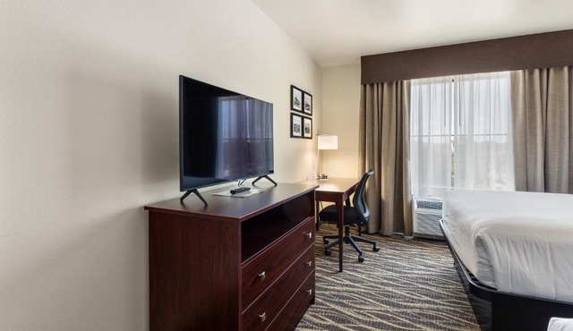 Cobblestone Hotel & Suites - De Pere Green Bay