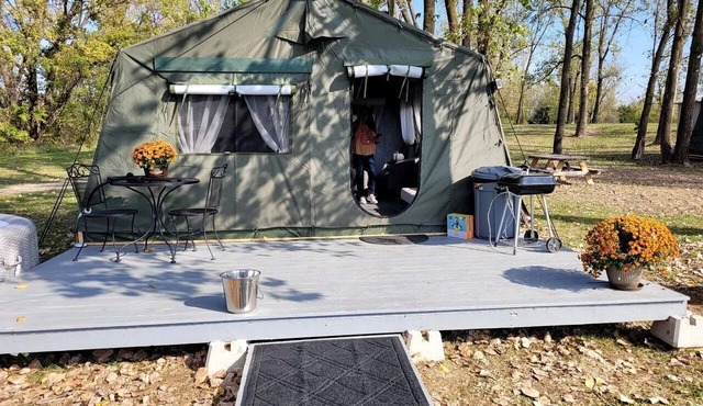 Comfortable, Pet Friendly Glamping Tent near Lake Charleston in Ashmore, Illinois
