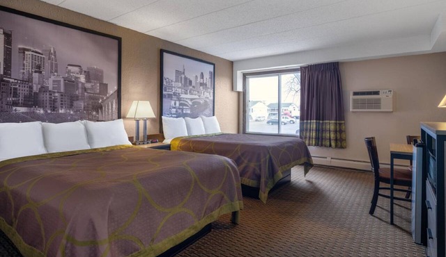 Coratel Inn & Suites by Jasper Owatonna - Luxury 2 Queen Bed NS in Owatonna