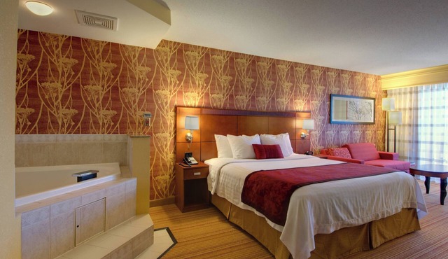 Courtyard by Marriott Madison East