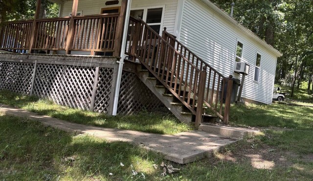 Cozy 2-bedroom cabin on Goose Lake in beautiful Southern Michigan.