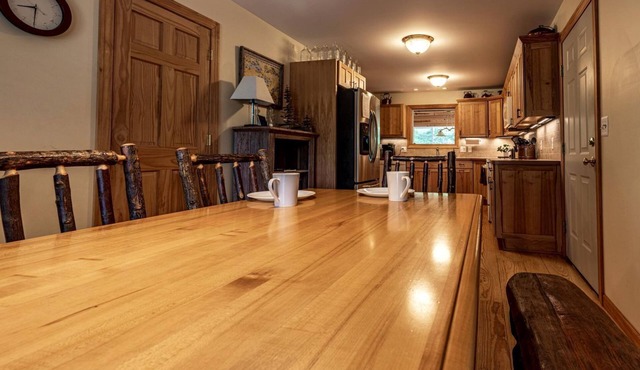 Create Lasting Memories: Lakeside Family Getaway in the Heart of Paradise, Michigan in Paradise