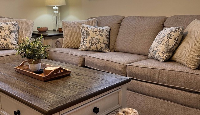 Cute & cozy, close to downtown Boyne city!
