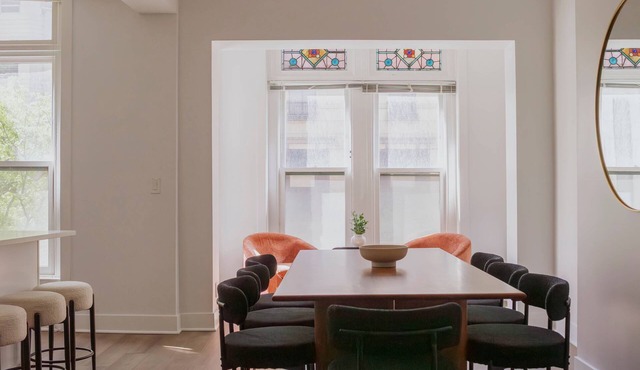 Designer Loft 3W | Heart of Gold Coast/River North