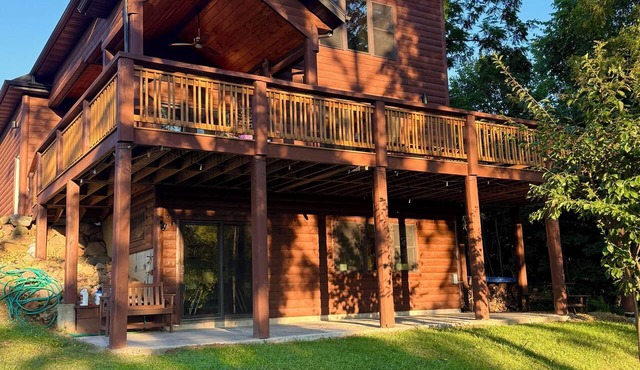 Devils Lake home, hike , golf, ski. Baraboo , Wisconsin Dells