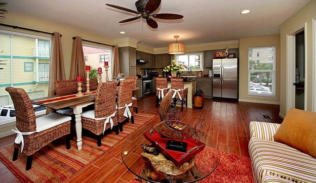 Discounts Summer 3bed cottage private beach ocean view free beach service! in Destin