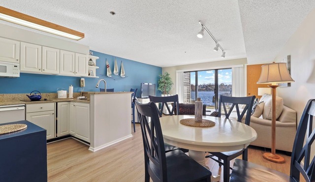 Edgewater Inn 117 C | Waterfront Access| Pool, Hot Tub, Sauna | Sleeps 4