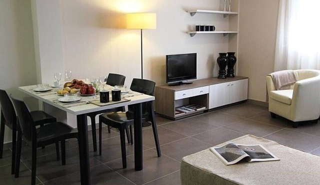 Edificio Aptos. Barcelona, Zona Sants, Consultar in Barcelona