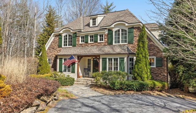 English Tee at Trillium Links - A Quintessential English Country Villa in Cashiers