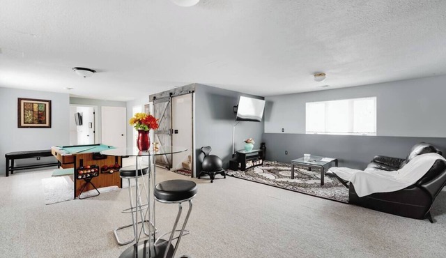 Entire private basement suite residential home
