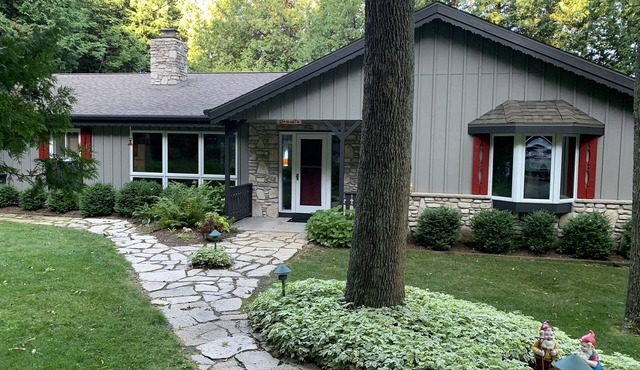 Ephraim Beautiful Private Waterfront Property In The Woods