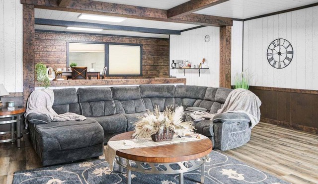 Equestrian Retreat w/Barn & Riding Arena