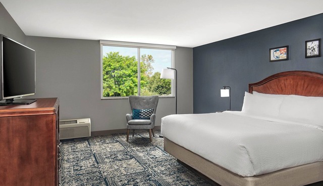 Four Points by Sheraton Kalamazoo