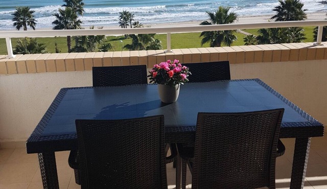 FRONT APARTMENT FIRST LINE OF THE SEA in Orpesa