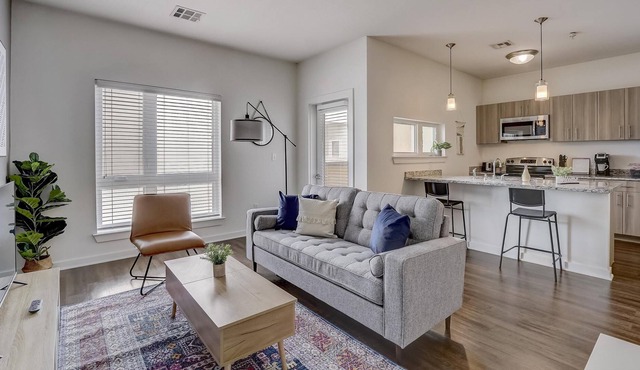 Frontdesk | 1 BR Apt close to the Kansas City Zoo