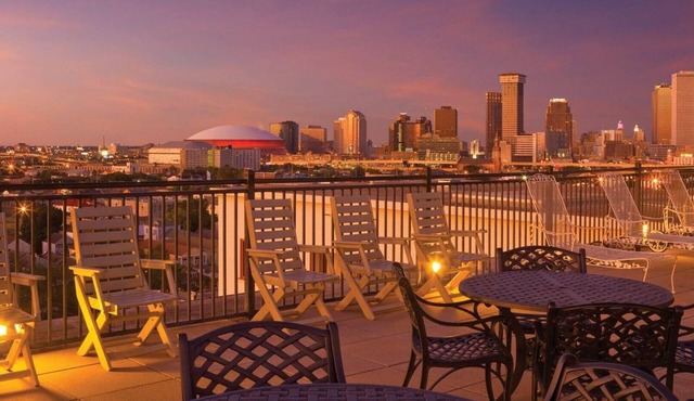 Garden District 1BR Suite at Club Wyndham Avenue Plaza – Streetcar Access