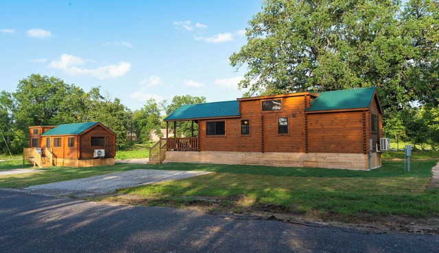 Garden Valley Getaway in Lindale