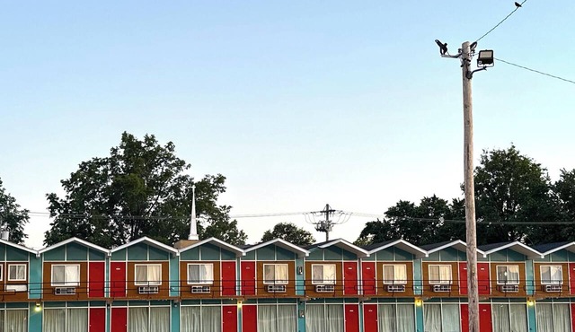 Gray Plaza Motel Benton Rend Lake I-57