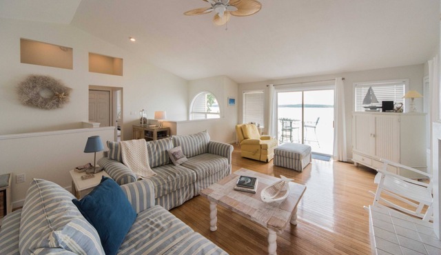 Grey Gables on Kentucky Lake | JZ Vacation Rentals