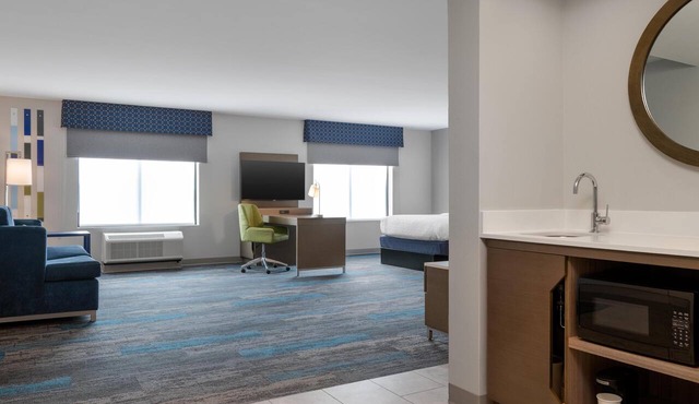 Hampton Inn & Suites Ypsilanti