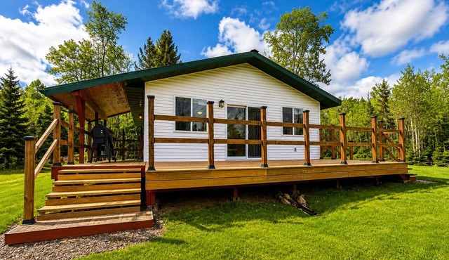 Hardwood Hideaway