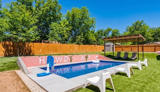 Heated Pool/Spa/Golf/Billiard/Shuffleboard Home in Austin