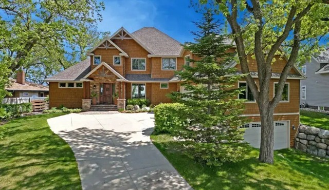 High end home on Green Lake loaded w/amenities & walking distance to downtown.