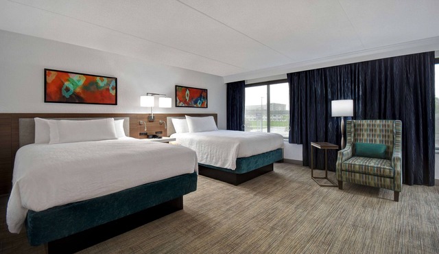 Hilton Garden Inn Detroit Metro Airport