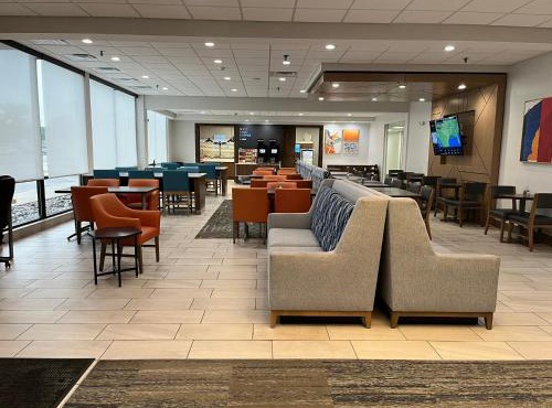Holiday Inn Express Big Rapids by IHG