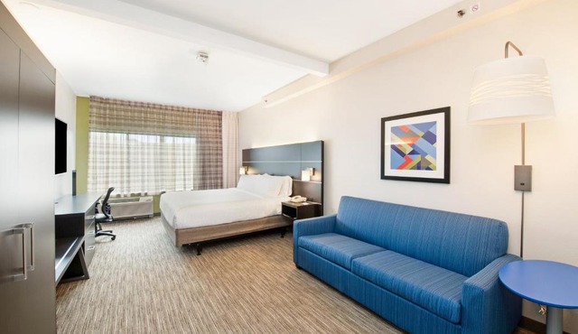 Holiday Inn Express - Delafield by IHG