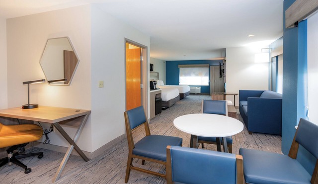 Holiday Inn Express Hotel & Suites Chanhassen by IHG in Chanhassen