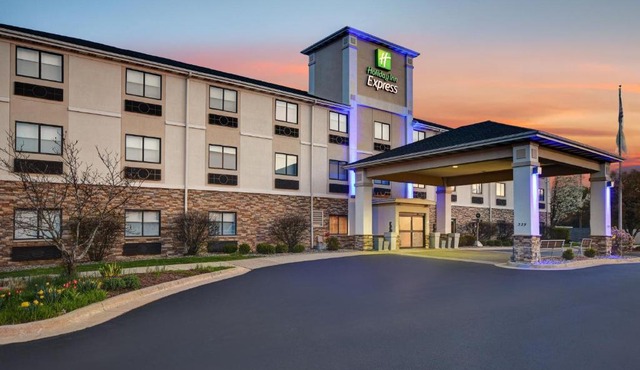 Holiday Inn Express Marshall by IHG