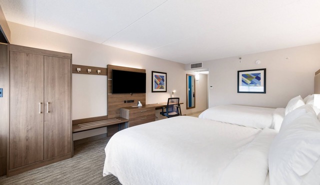 Holiday Inn Express Naperville by IHG