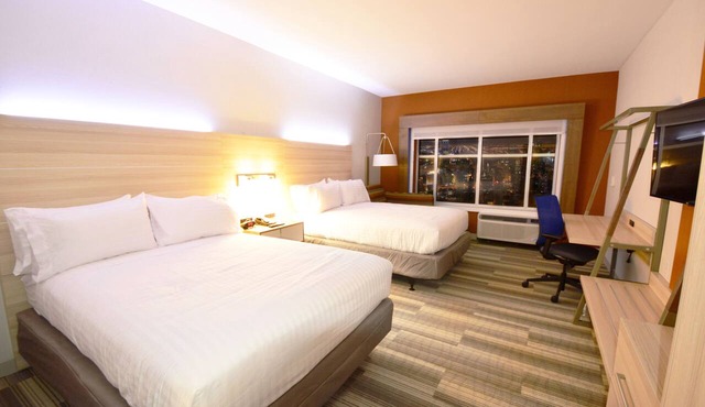 Holiday Inn Express & Suites Toledo South - Perrysburg by IHG