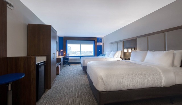 Holiday Inn Express & Suites Grand Rapids South - Wyoming by IHG